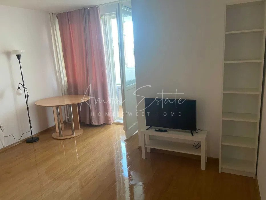 Garsoniera Manastur zona strazii Parang