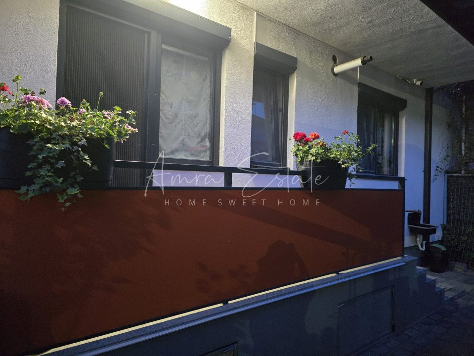 Apartament ultrafinisat 3 camere + terasa 60 mp