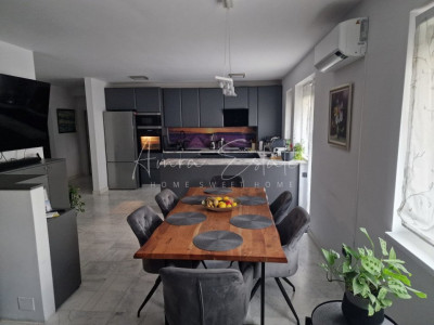 Apartament ultrafinisat 3 camere + terasa 60 mp