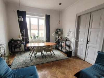 Apartament cu 3 camere pe str.Horea