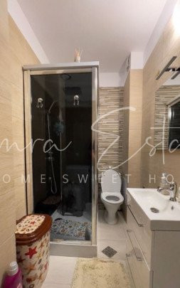 Apartament 3 camere in Floresti zona Subcetate