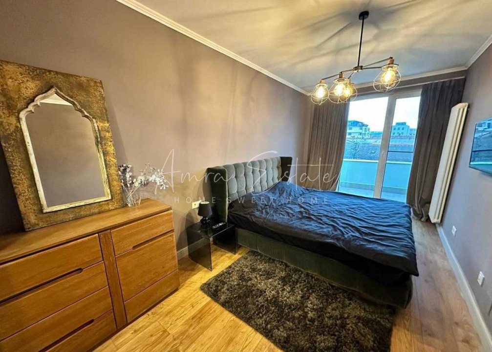 Apartament cu 3 camere zona semicentrala