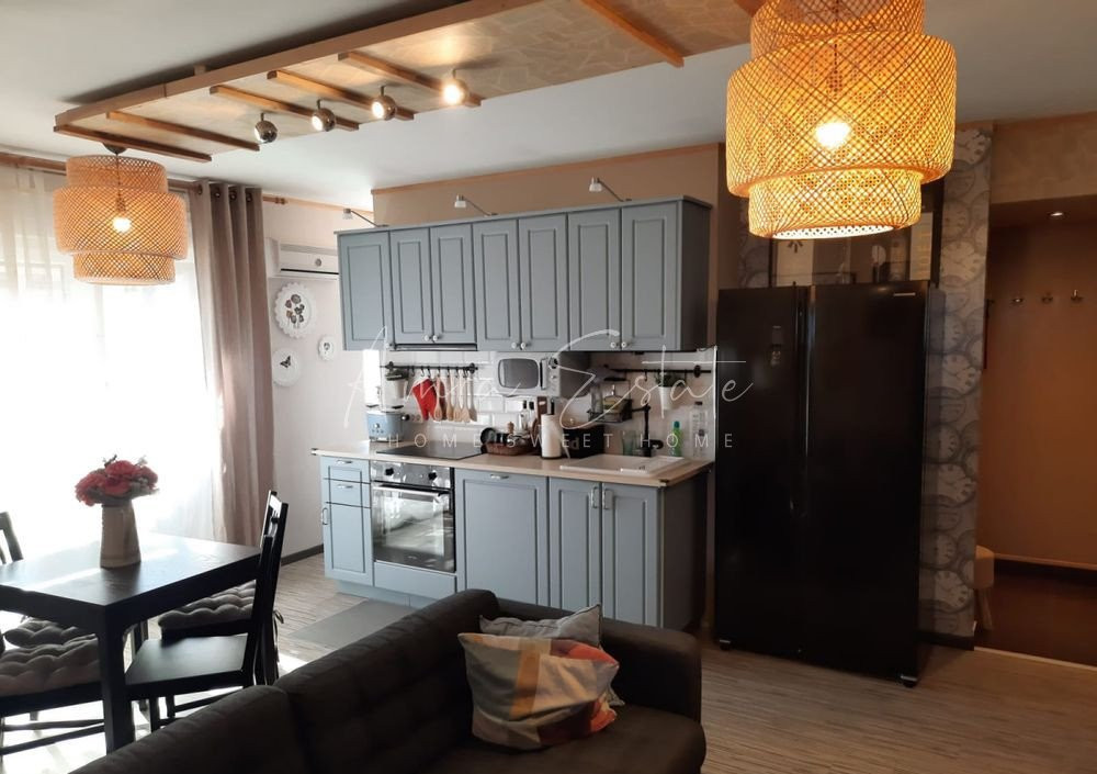 Apartament cu 2 camere in Floresti, zona Porii
